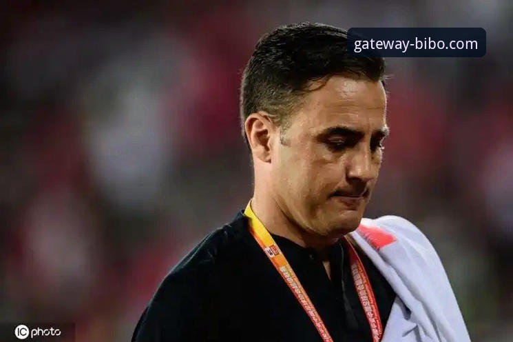 3个维度剖析：从恒大王朝到审判席，一场商业与足球的深刻警示